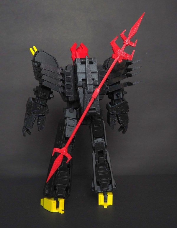 black zarak toy